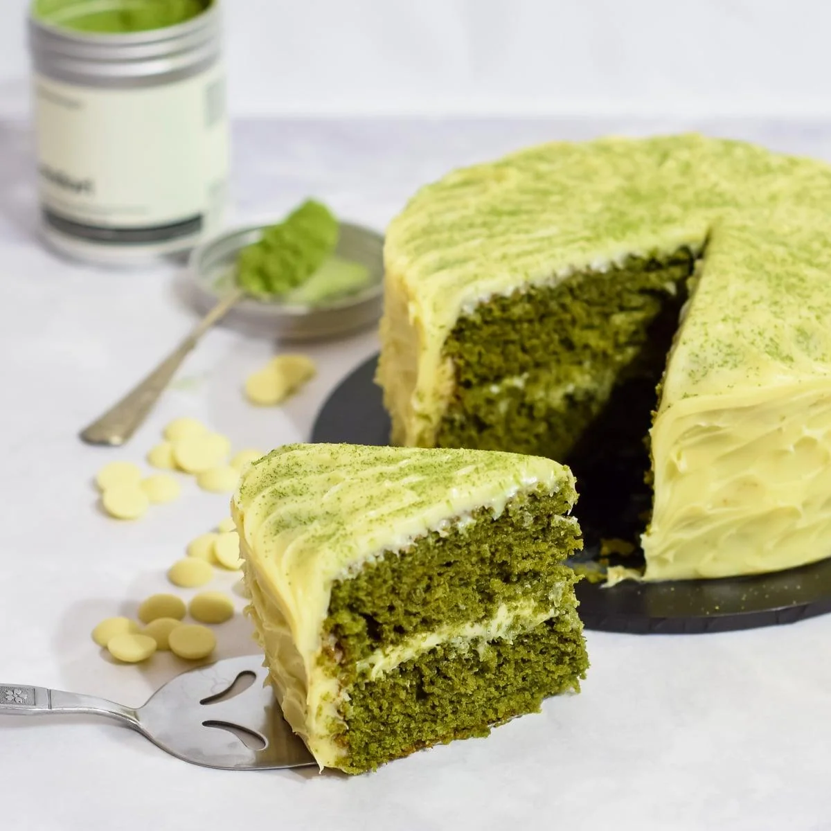 Matcha-Kuchen mit weisser Schokolade